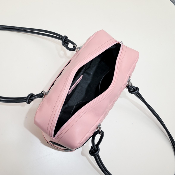 シャネルバッグ着用イメージ